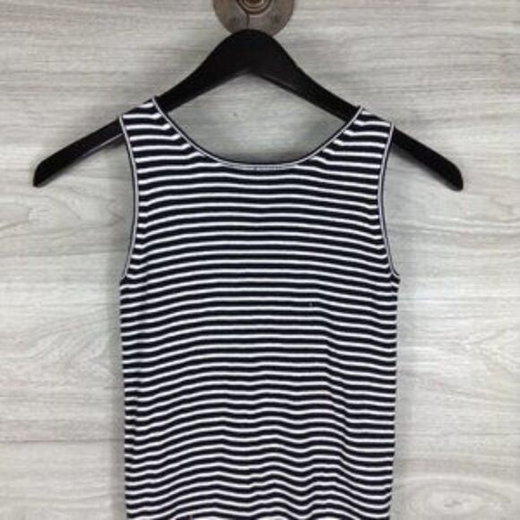 T Tahari Navy Striped V-Back sleeveless  Tank Top size XS - Picture 4 of 5